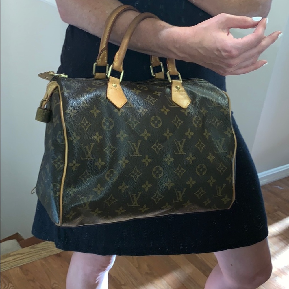 Louis Vuitton Speedy 30